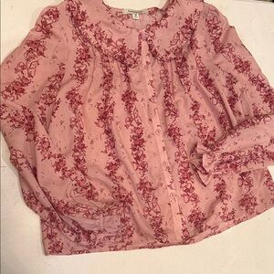 Francesca’s Floral/bow Pink Blouse with Peter Pan collar size medium